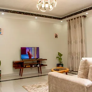  Apartment Brb Homes-1br In Bukoto With Fast Wi- Fi And Work-friendly